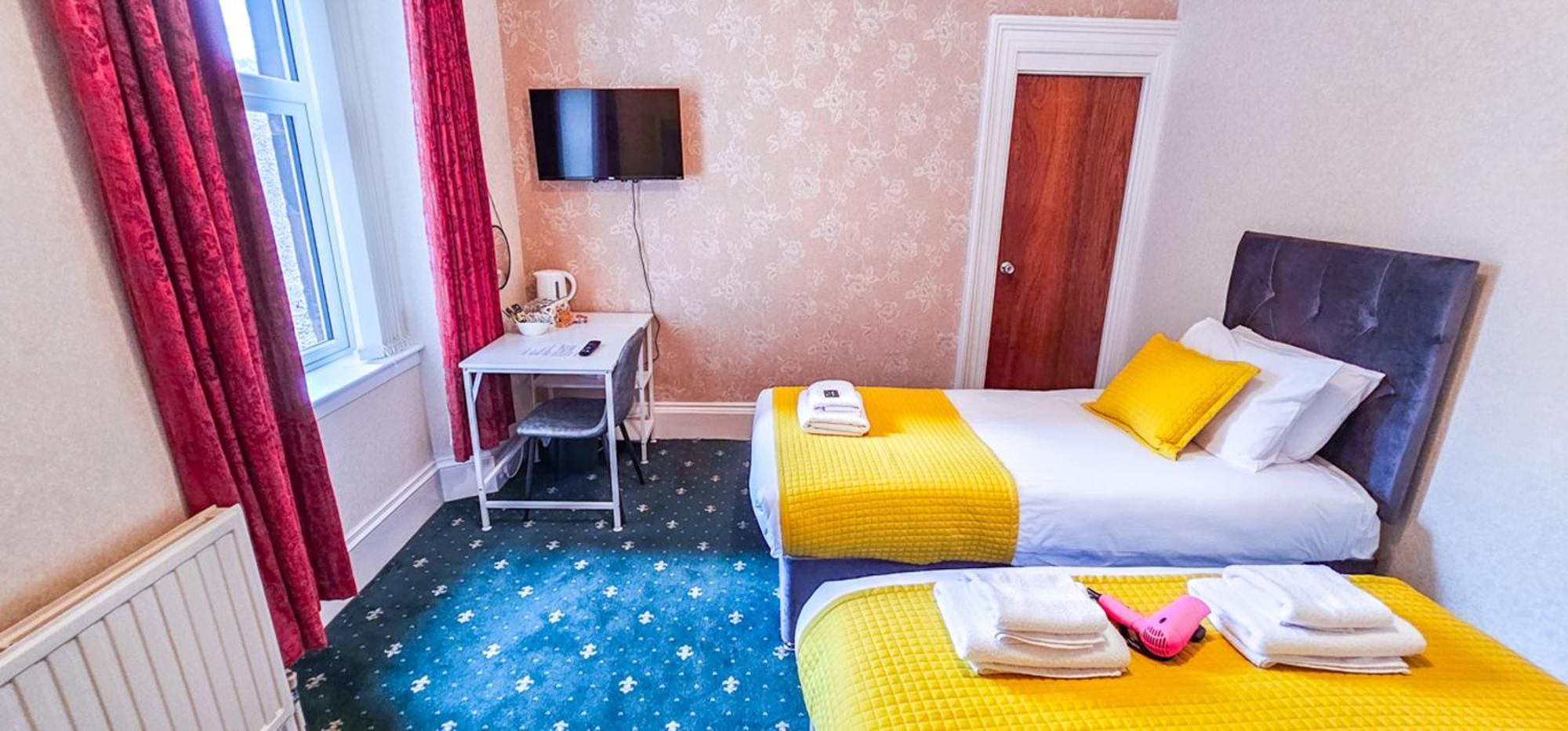 Mystayinn Abermar Guest House Инвернесс Экстерьер фото