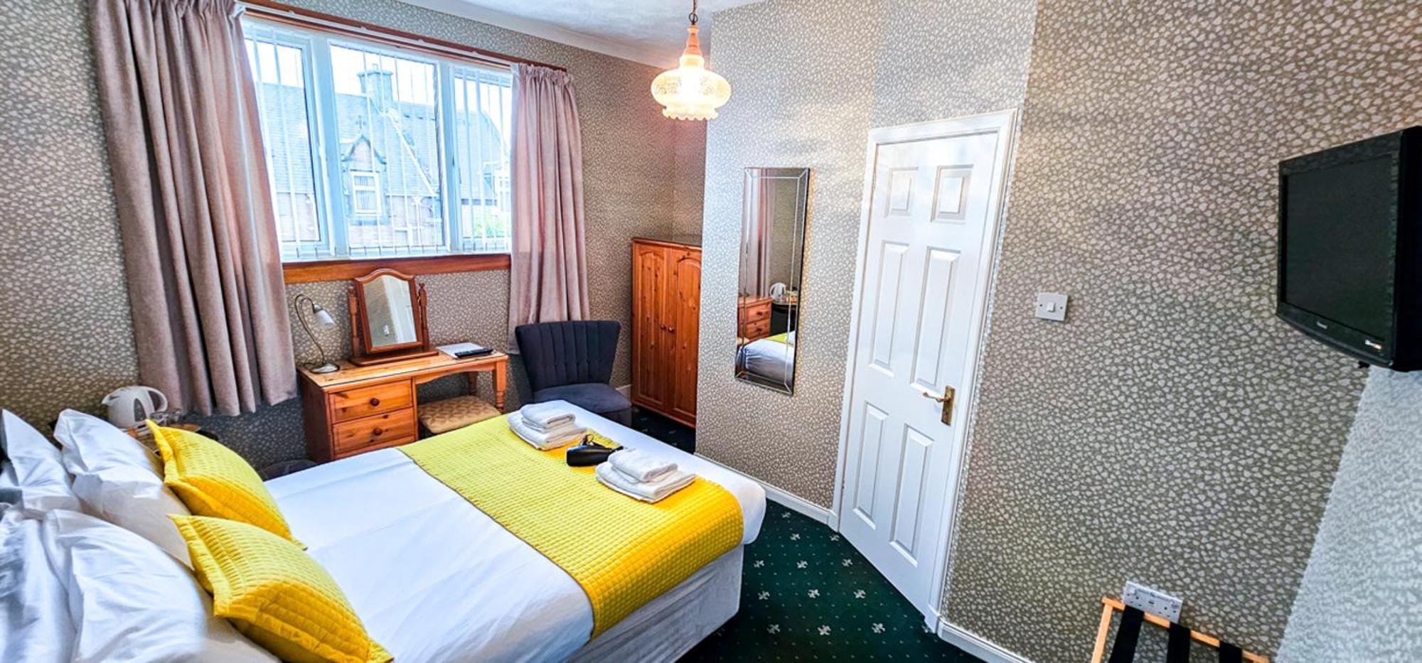 Mystayinn Abermar Guest House Инвернесс Экстерьер фото